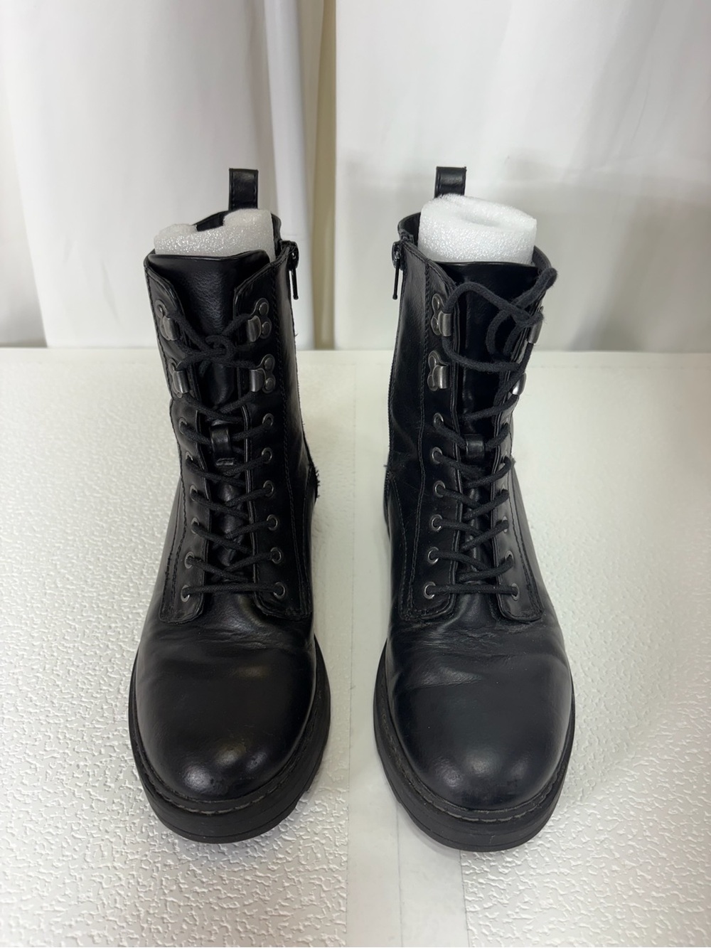 Target Black Leather Women's Combat Boots with Side Zip s201